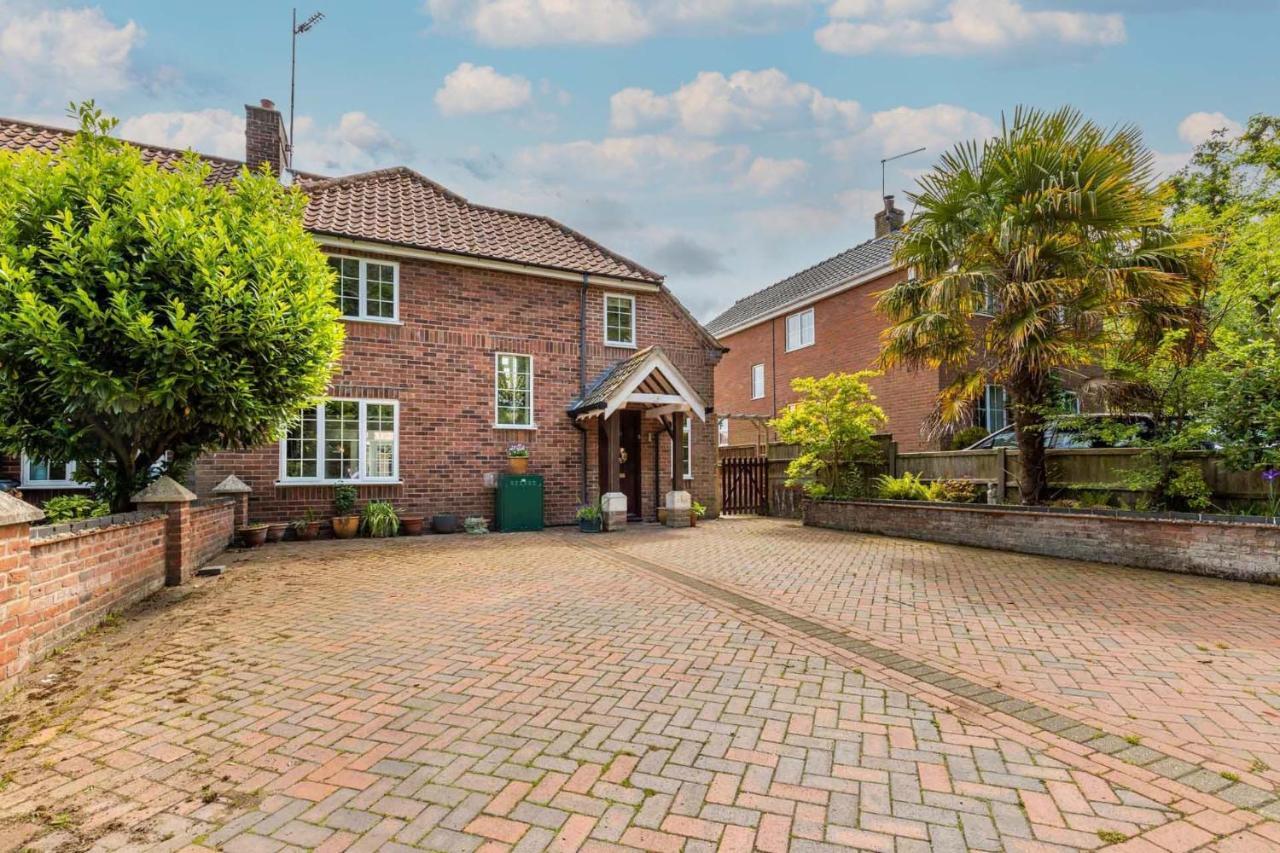 Church Lane Cottage Filby Exterior foto